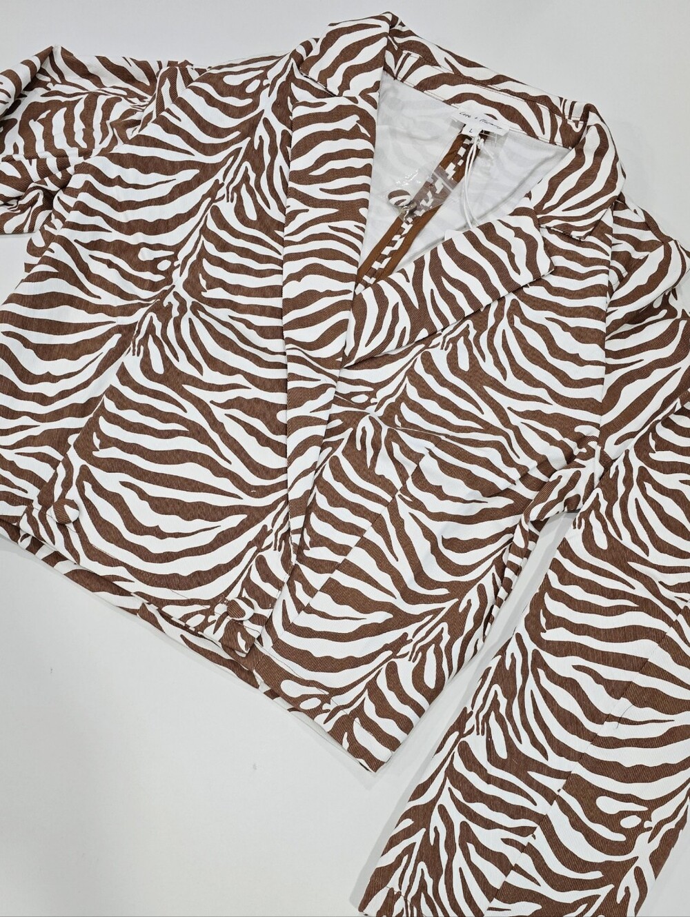 Love + Harmony ✦ Mocha Zebra Print✦ Cropped Jacket & Matching Tank Top Set L NWT - Picture 8 of 16